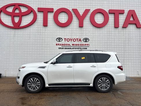Used 2023 Nissan Armada SL w/ Cargo Package RWD image 5