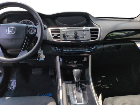 Used 2017 Honda Accord LX image 11