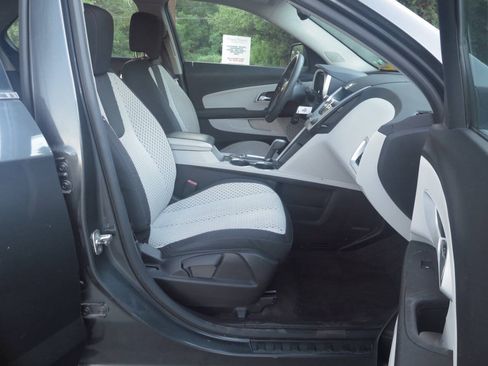Used 2010 Chevrolet Equinox LS FWD image 14
