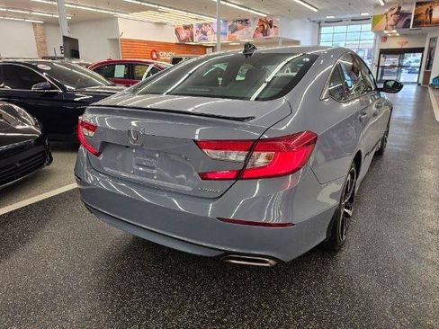 Used 2021 Honda Accord Sport image 4