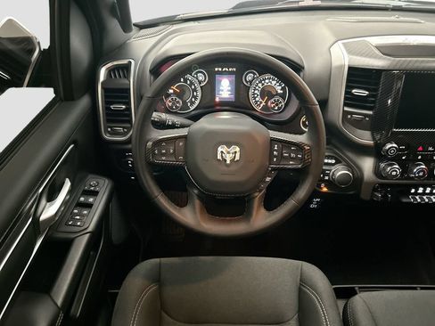Used 2025 RAM 1500 Big Horn AWD/4WD image 10