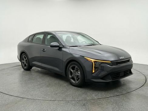 Used 2025 Kia K4 FWD image 3