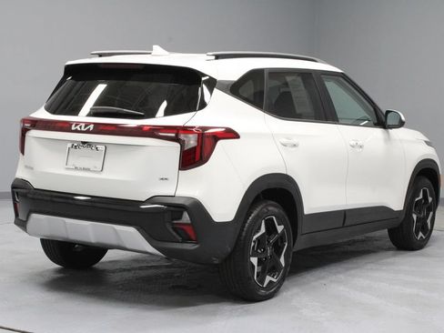 Used 2025 Kia Seltos S AWD/4WD image 10
