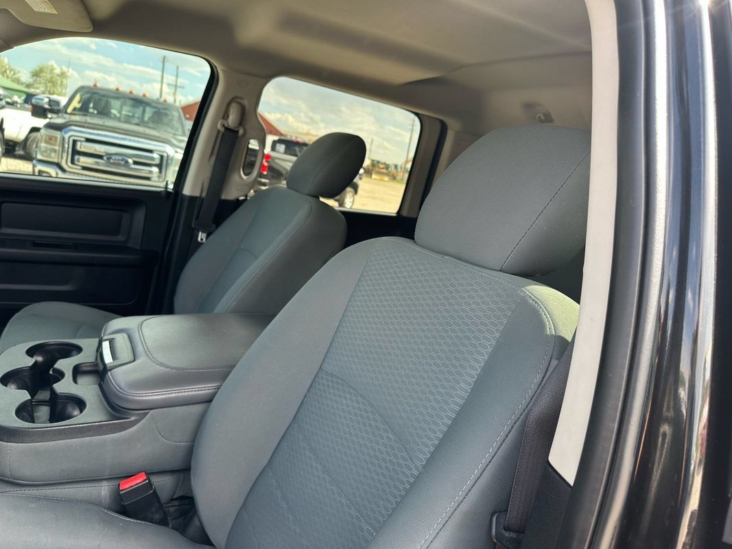 Used 2016 RAM 1500 Tradesman w/ Popular Equipment Group AWD/4WD image 35