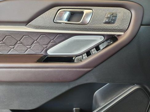 Used 2025 Ford Explorer Platinum w/ LUX Leather Package image 24