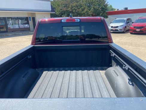 Used 2021 RAM 1500 Laramie AWD/4WD image 31