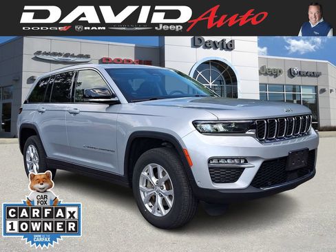 Used 2023 Jeep Grand Cherokee Limited w/ Luxury Tech Group II AWD/4WD image 1