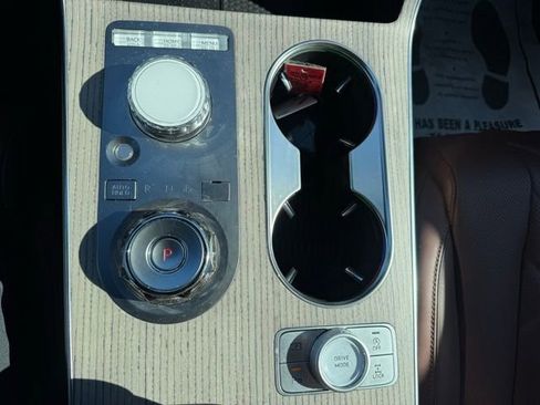 Certified 2025 Genesis GV80 3.5T Prestige image 38