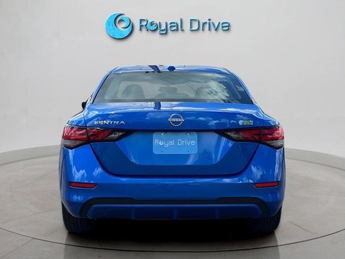 Used 2025 Nissan Sentra SV FWD image 4