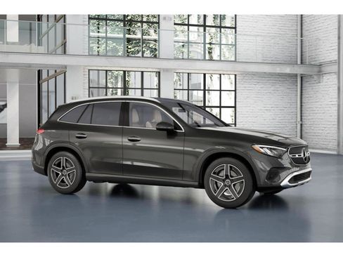 Used 2026 Mercedes-Benz GLC 300 4MATIC image 13