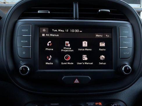 Used 2025 Kia Soul LX w/ LX Technology Package FWD image 27