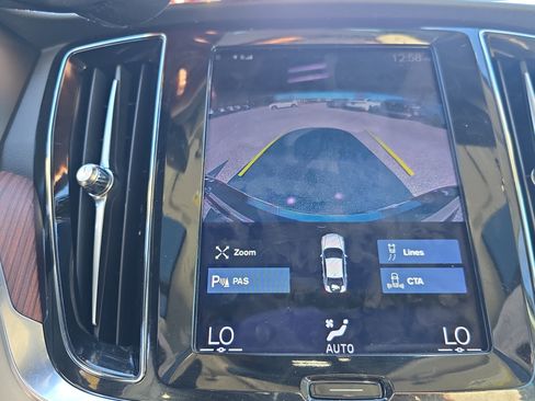 Used 2021 Volvo S60 T5 Momentum image 22