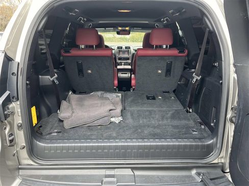 Used 2021 Lexus GX 460 Premium image 12