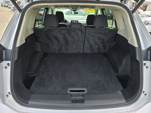 Used 2025 Nissan Rogue SV AWD/4WD image 13