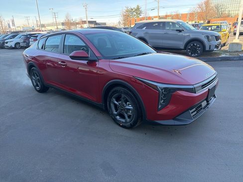 New 2025 Kia K4 LXS image 4