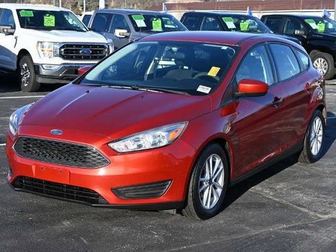 Certified 2018 Ford Focus SE image 5