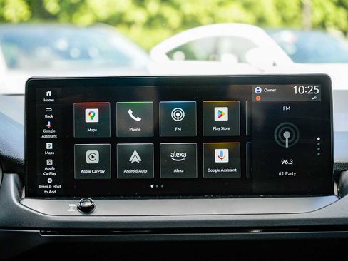 Used 2025 Honda Accord Touring image 14