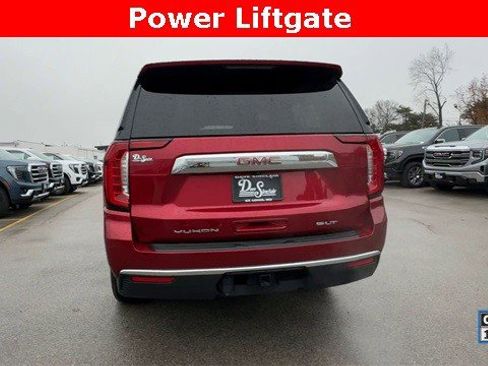 Used 2023 GMC Yukon XL SLT image 9