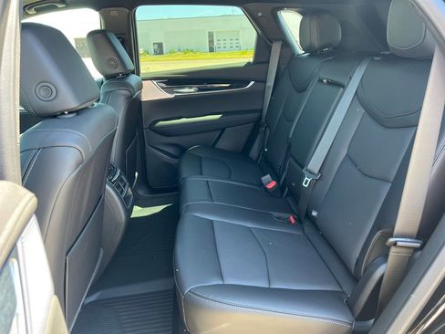 New 2026 Cadillac XT5 Premium Luxury w/ Driver Assist Package AWD/4WD image 4