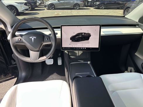Used 2022 Tesla Model Y Performance AWD/4WD image 21