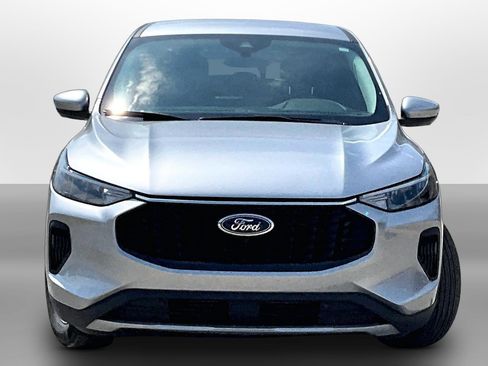 Used 2023 Ford Escape Active w/ Tech Pack #2 AWD/4WD image 3