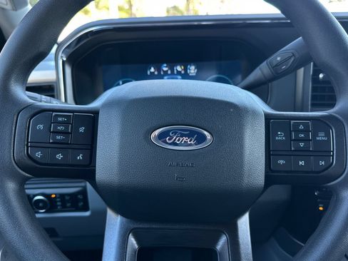 New 2026 Ford F250 XLT w/ XLT Premium Package AWD/4WD image 22