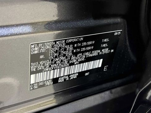 Certified 2025 Toyota RAV4 XSE image 27