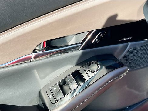 Used 2024 MAZDA CX-30 AWD 2.5 S w/ Premium Package image 17