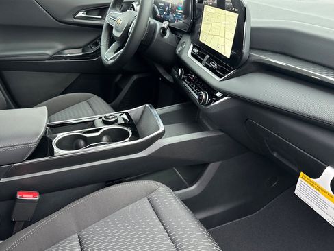 New 2026 Chevrolet Equinox LT image 15