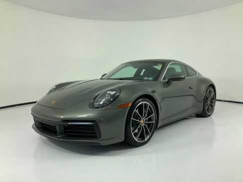 Certified 2021 Porsche 911 Carrera 4 image 1