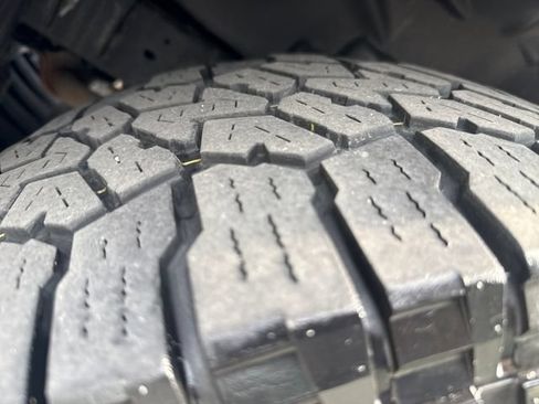 Used 2019 Jeep Wrangler Sport AWD/4WD image 28