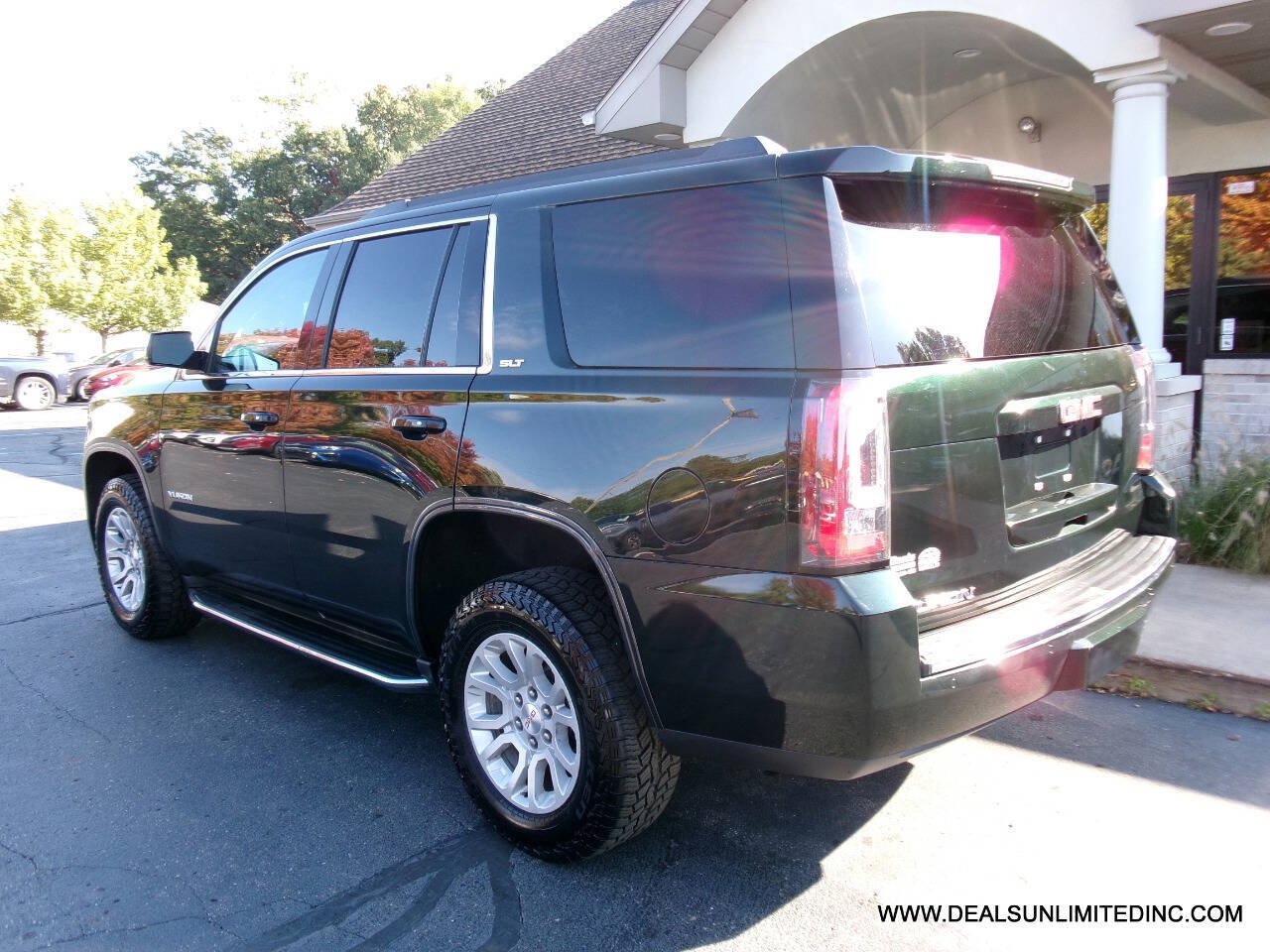 Used 2016 GMC Yukon SLT AWD/4WD image 4