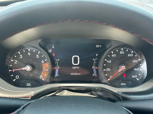 Used 2025 Jeep Compass Trailhawk AWD/4WD image 24
