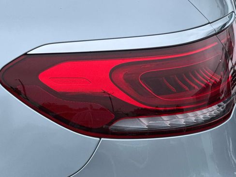 Used 2022 Mercedes-Benz GLC 300 4MATIC Coupe image 8