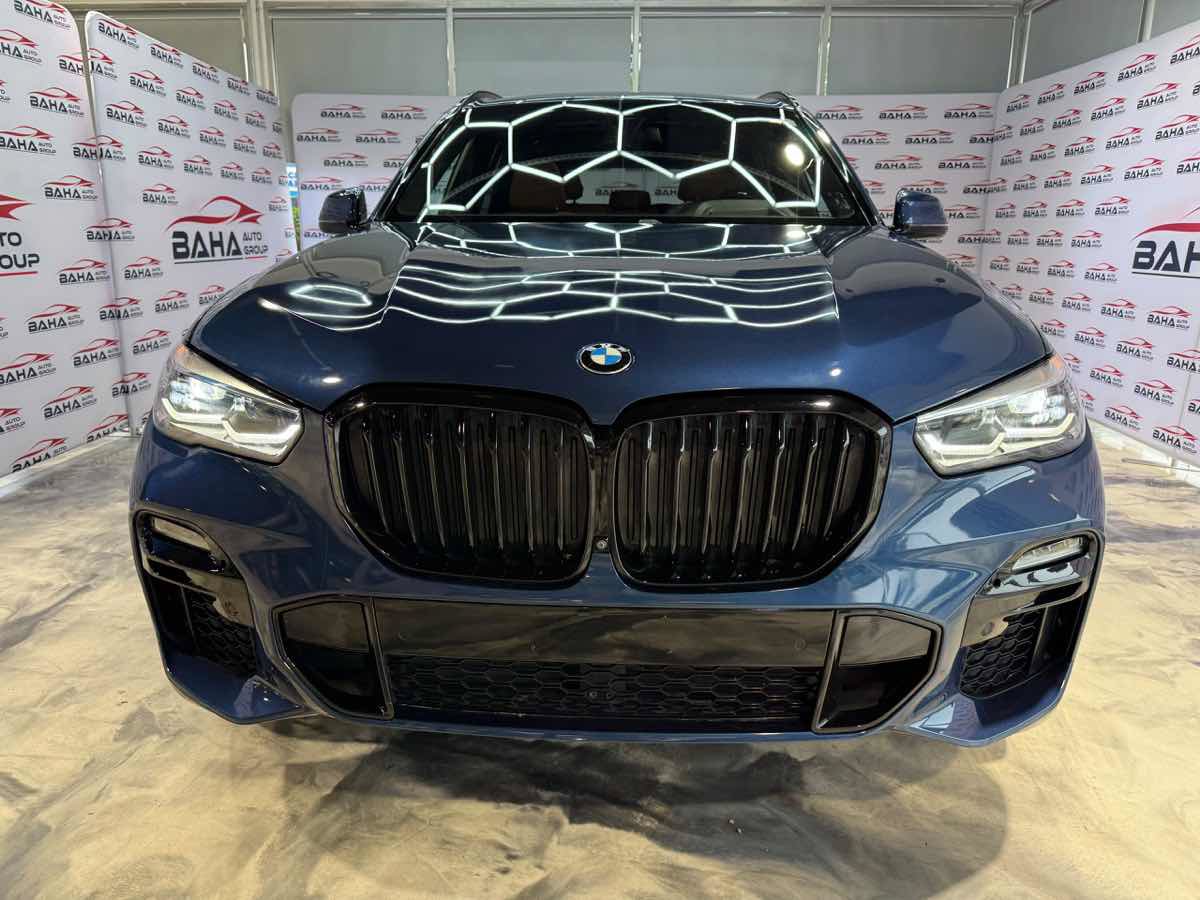 Used 2021 BMW X5 xDrive40i w/ M Sport Package AWD/4WD image 2