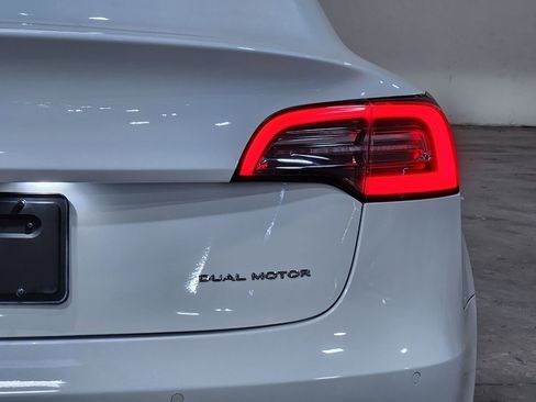 Used 2022 Tesla Model 3 Long Range image 22