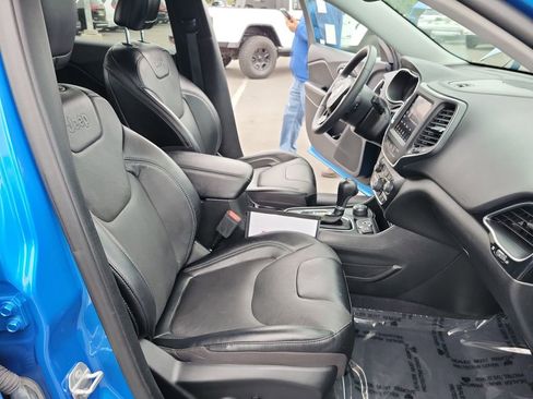 Certified 2023 Jeep Cherokee Altitude Lux image 16