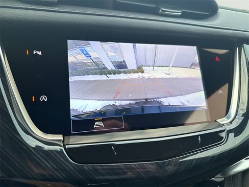 Certified 2025 Cadillac XT6 Premium Luxury image 28