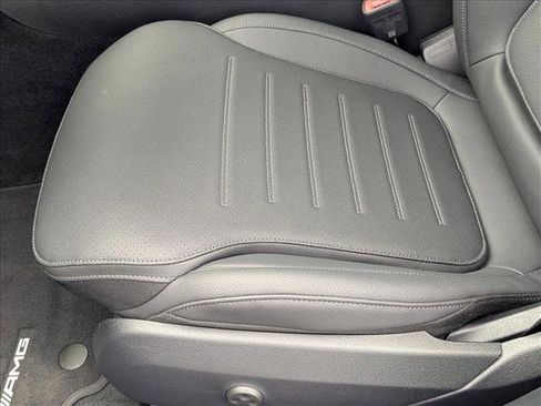 Used 2026 Mercedes-Benz C 300 Sedan image 4