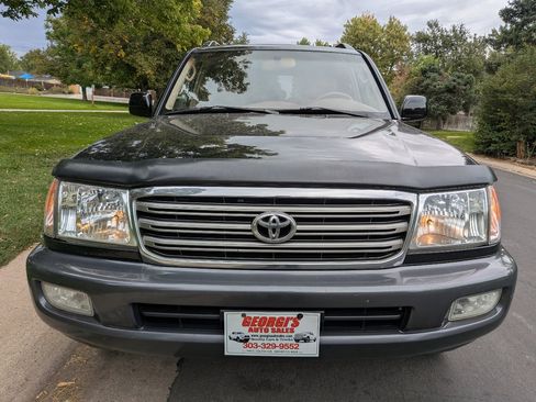 Used 2005 Toyota Land Cruiser image 8