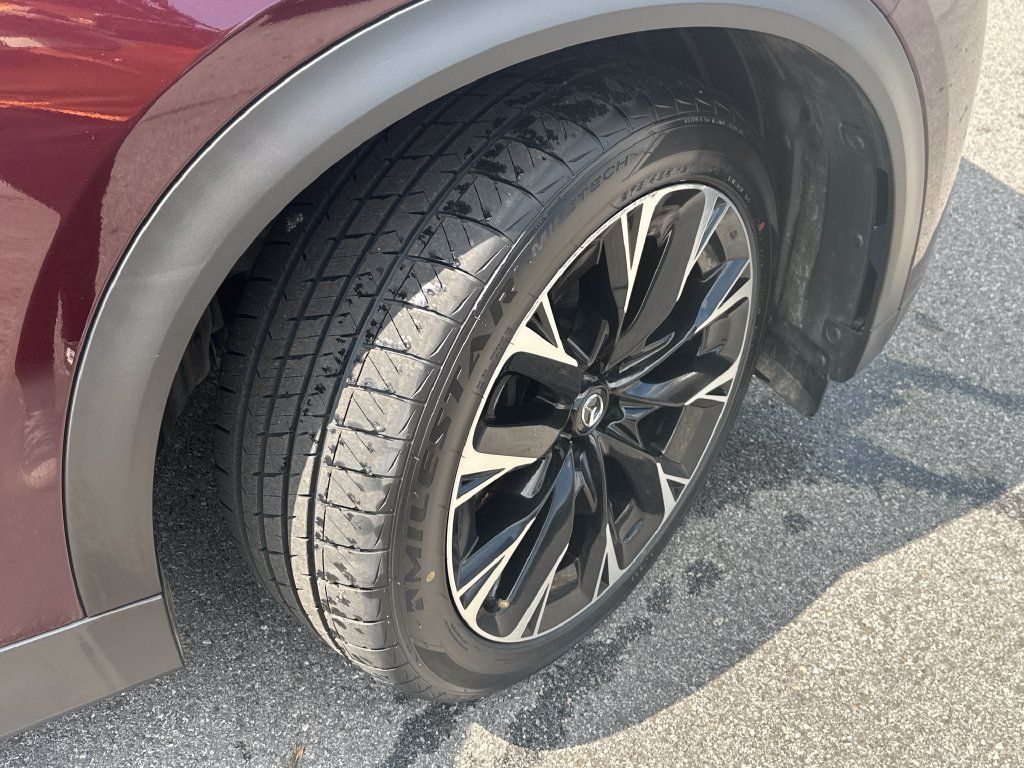 Used 2024 MAZDA CX-90 Plug-In Hybrid w/ Premium Plus AWD/4WD image 9