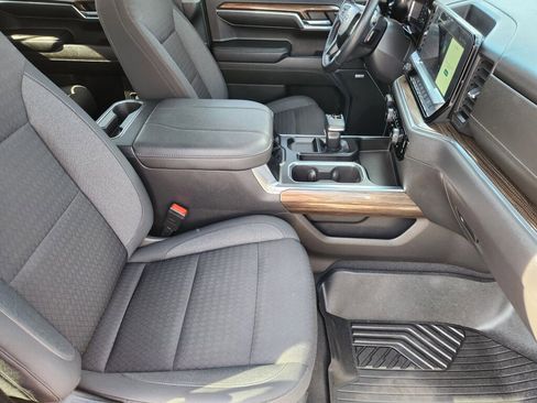 Used 2023 Chevrolet Silverado 1500 LT Trail Boss w/ Convenience Package II image 13