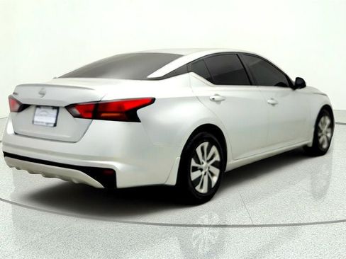 Used 2023 Nissan Altima 2.5 S FWD image 5