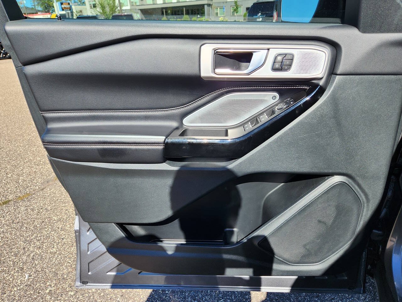Used 2021 Ford Explorer ST w/ Equipment Group 401A AWD/4WD image 21