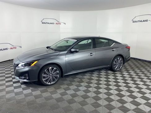 Certified 2025 Nissan Altima 2.5 SL image 4