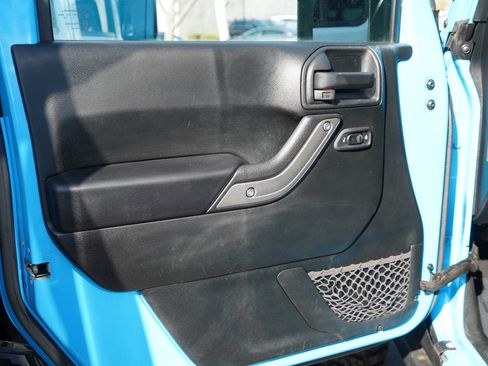 Used 2018 Jeep Wrangler Unlimited Sport S image 7