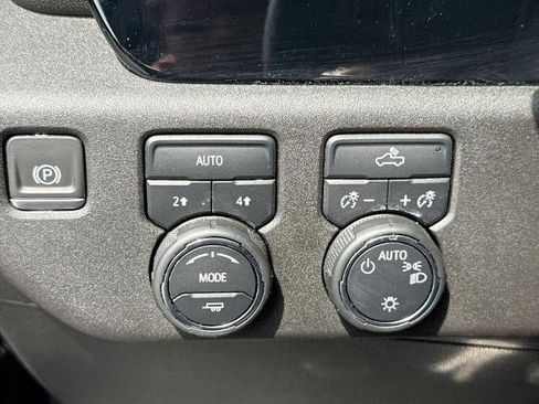 Certified 2023 Chevrolet Silverado 1500 LT AWD/4WD image 18