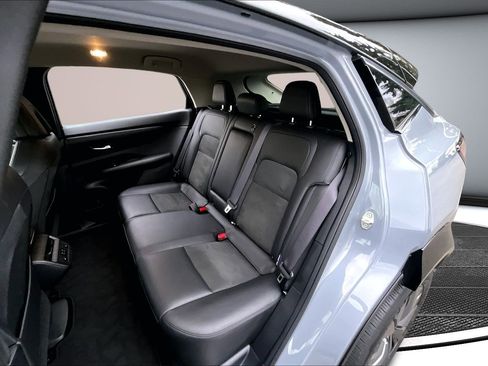 Used 2024 Nissan Ariya AWD image 21