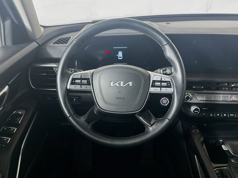 Used 2025 Kia Telluride S image 18