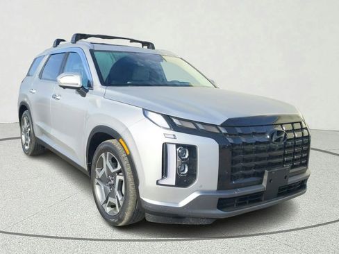 Used 2023 Hyundai Palisade SEL w/ Premium Package image 1